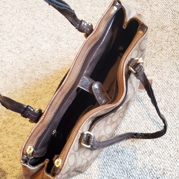 Coach Signature Canvas Tan & Brown Shoulder Bag - Picture 6 of 13